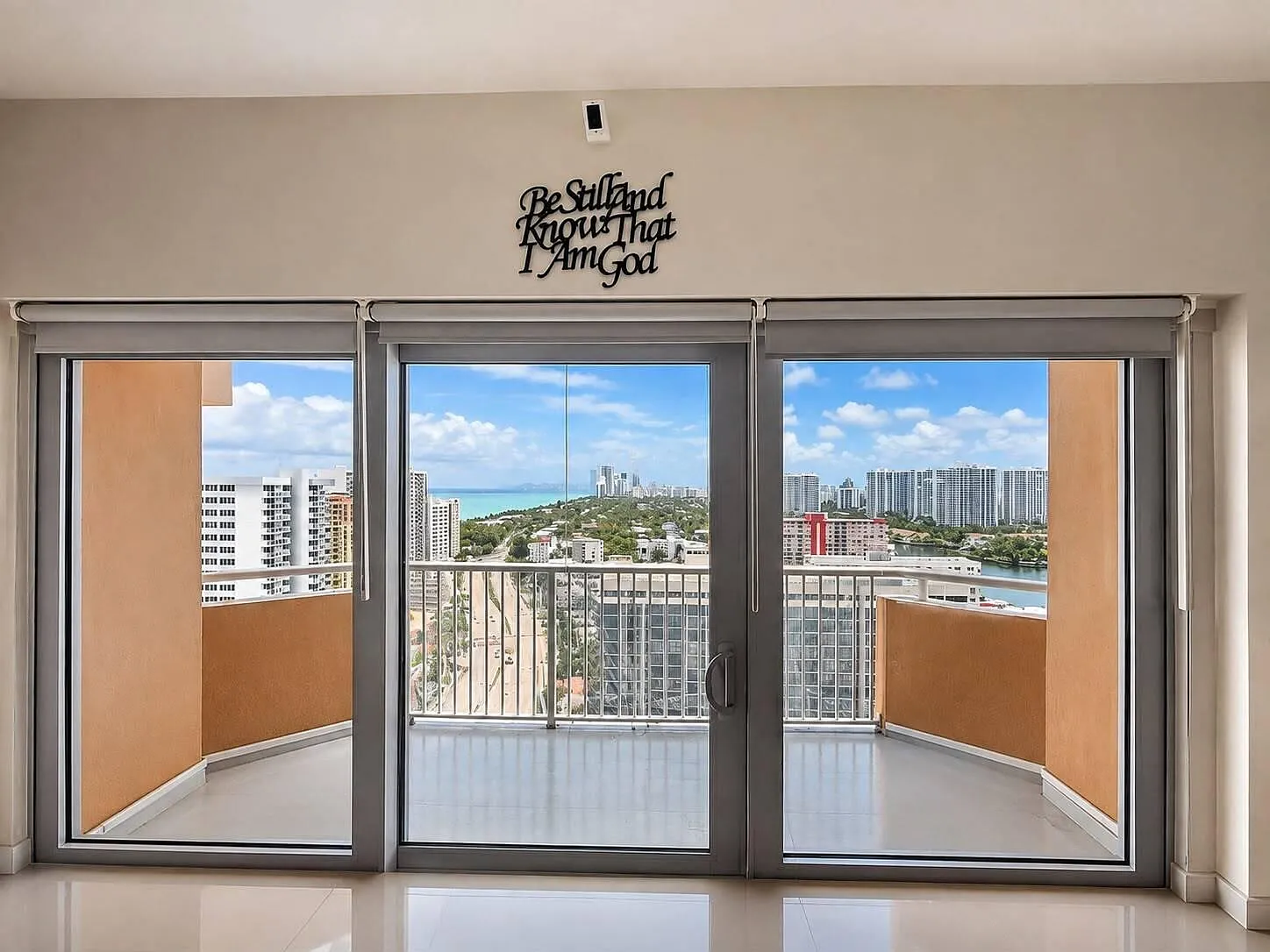 1 bed, 1.5 bath, 870 sqft, $2,100 — Photo 3