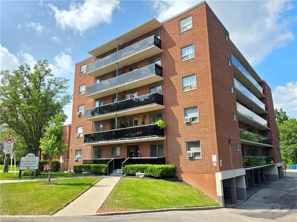 2373 King St E #37, Hamilton, ON L8K 1X9
