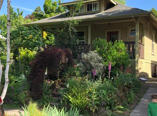 3423 SE Caruthers St, Portland, OR 97214