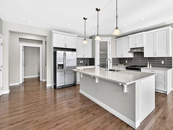 5th image of 82 Nolanhurst Rise NW