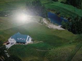 9472 Sherwood Rd, Fowlerville, MI 48836