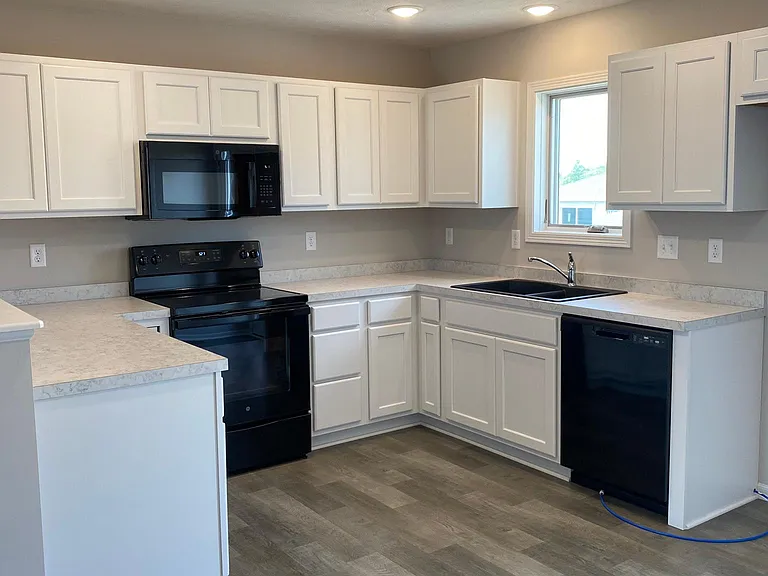 2920 W Kyle Ln — Photo 10