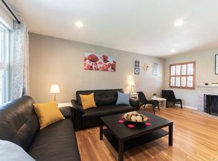 9721 Colchester Dr, Anaheim, CA 92804