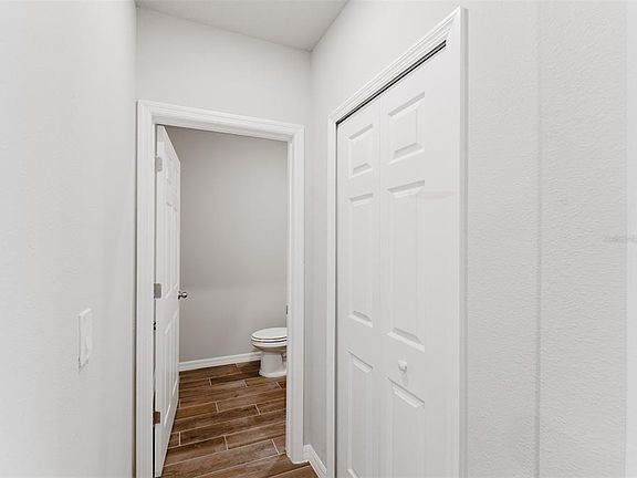 5th image of 5252 Sanders Oak Trl