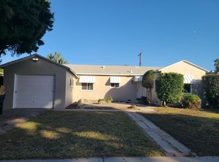 7432 Leescott Ave, Van Nuys, CA 91406