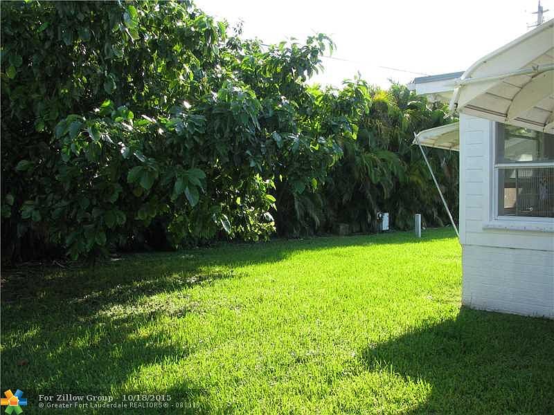 2nd image of 8212 NW 57th Ct