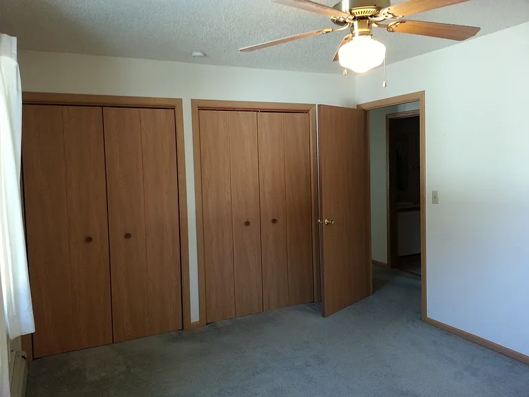 3430 E Court St — Photo 12