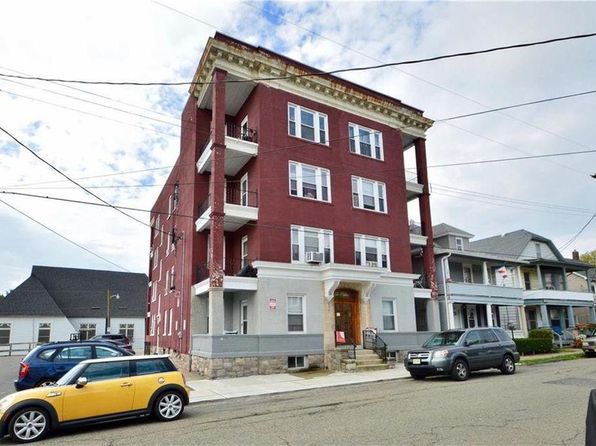 34 Lewis St #3