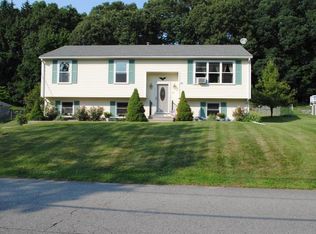90 Mount Pleasant View Ave, Cumberland, RI 02864