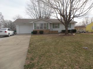 1602 Lexington Rd, Pleasant Hill, MO 64080