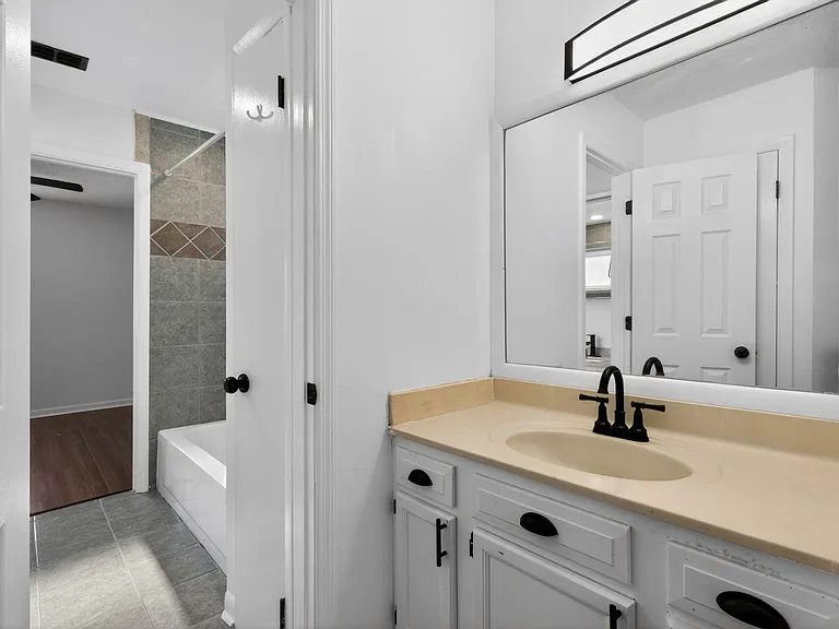 2066 Utah Ave #2 — Photo 18