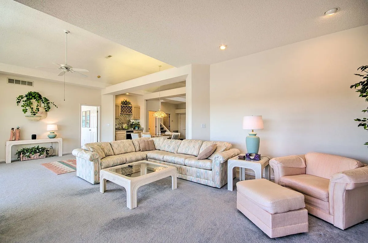 3 bed, 3.5 bath, 2486 sqft, $2,200 — Photo 1