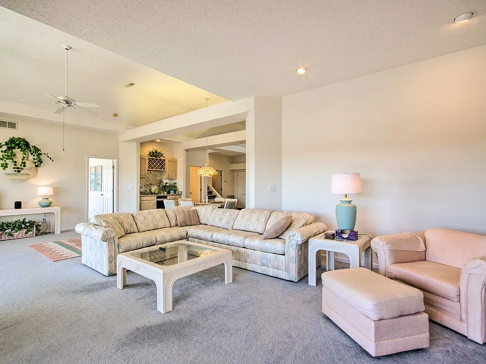 106 Falls Point Dr #8C