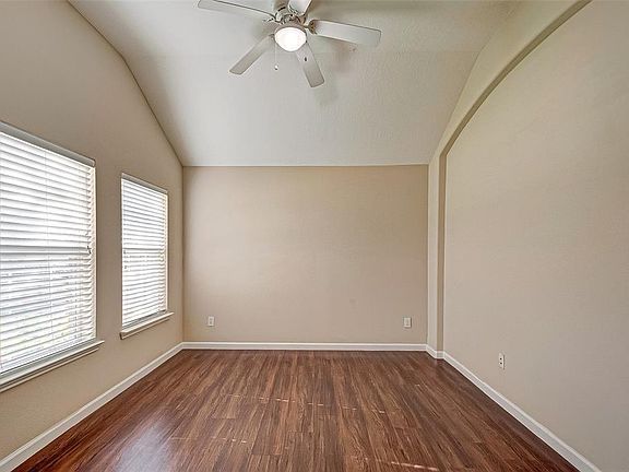 5th image of 7614 Northfork Hollow Ln