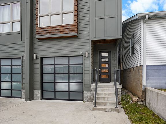 3rd image of 4638 Kentucky Ave