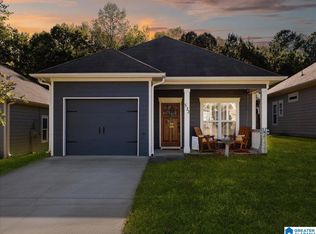 532 Kincaid Cove Ln, Odenville, AL 35120