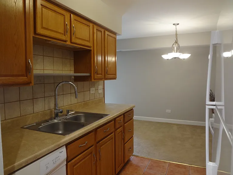 929 Casey Ct #6 — Photo 7