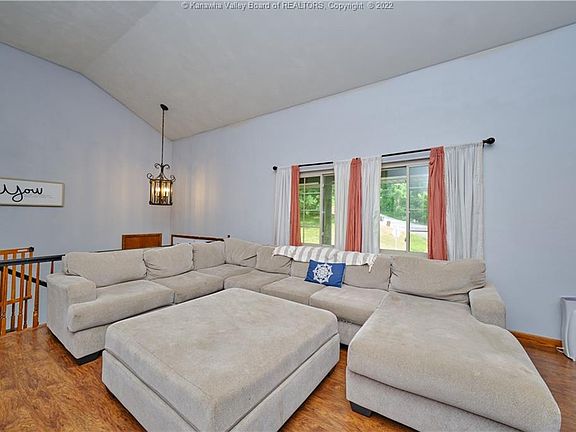 4th image of 2103 Woodhill Pl