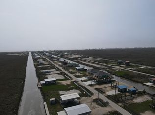 1338 Mabry St, Gilchrist, TX 77617