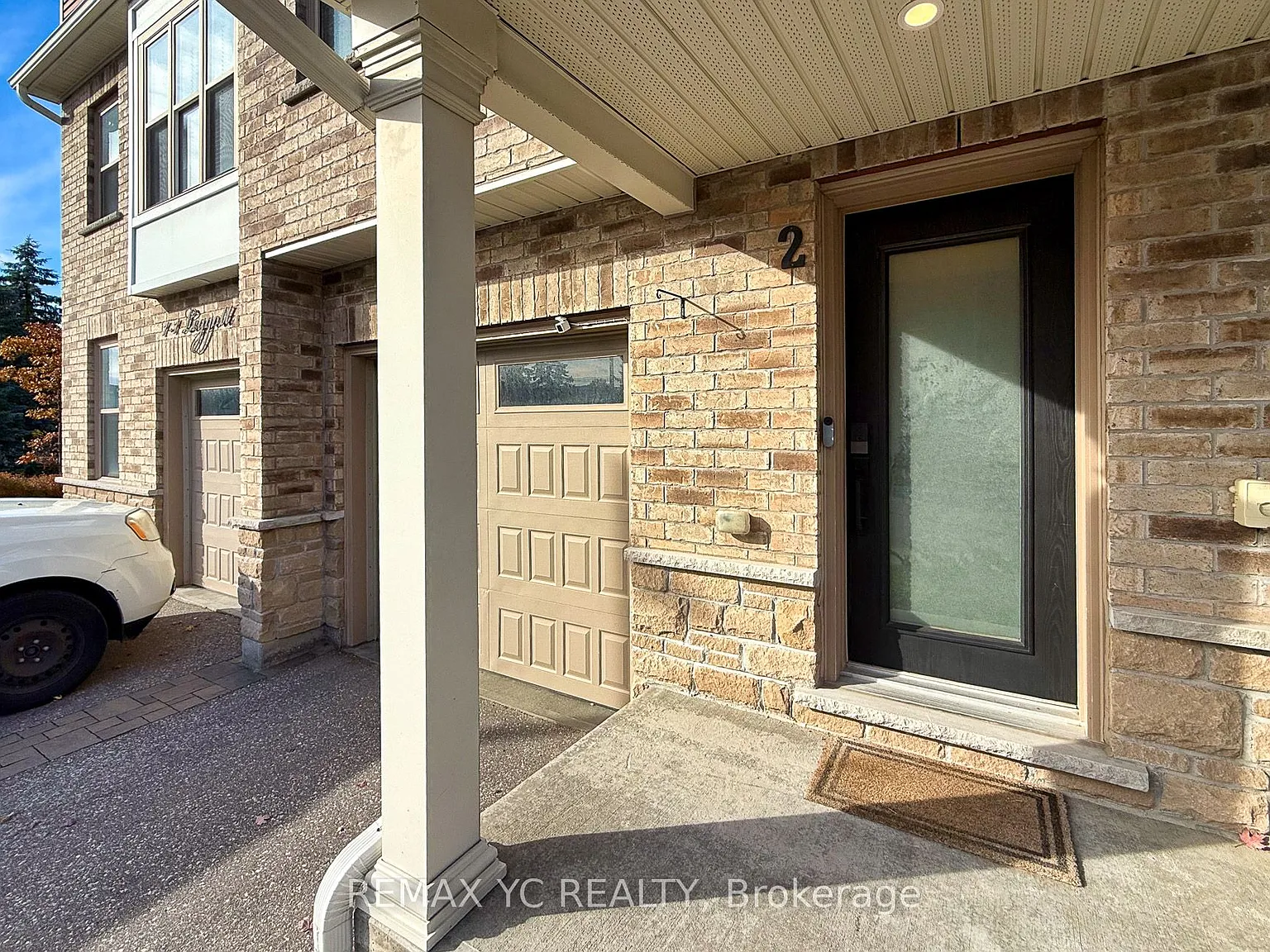 3 bed, $2,600 — Photo 2