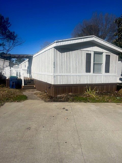 Exterior Image-0-Clayton 1094 Allentown