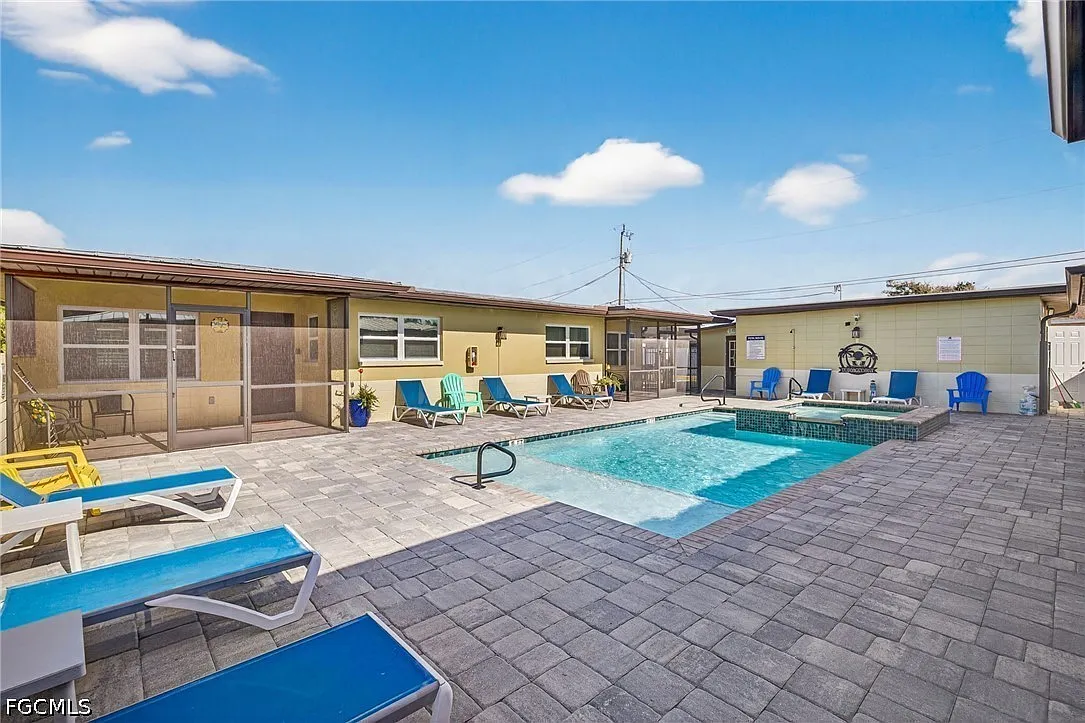 1 bed, 1.0 bath, 585 sqft, $1,400 — Photo 2