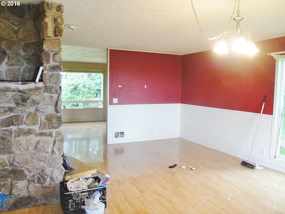 2nd image of 95014 Oaklea Dr