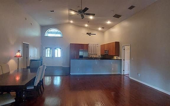 5th image of 1849 Sunrise Blvd