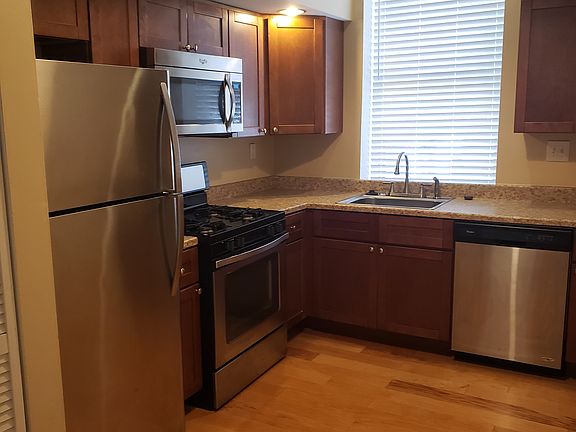4th image of 2411 S 11th St #A
