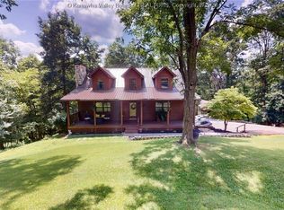 2 Cherry Ln, Hurricane, WV 25526