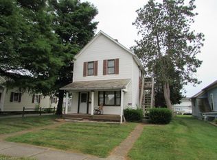 737 3rd St SE, New Philadelphia, OH 44663