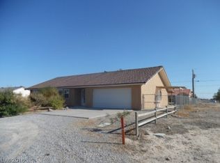 881 E Lone Pine Rd, Pahrump, NV 89048
