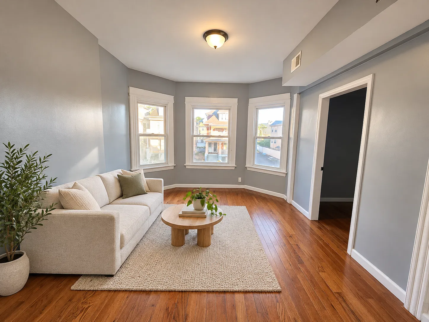 3 bed, 1100 sqft, $2,295 — Photo 1