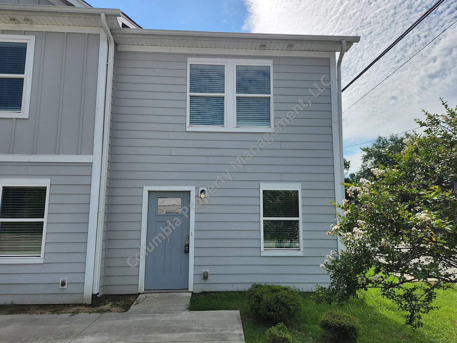 2 bed, 2.5 bath, 1120 sqft, $1,795 — Photo 2