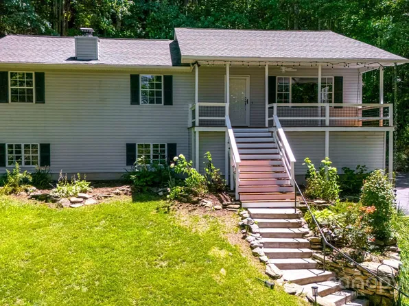 25 Easterly Ln, Fletcher, NC 28732