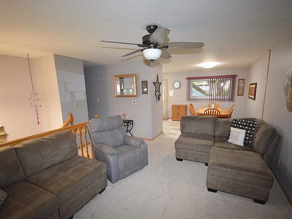 5th image of 2726 Center St