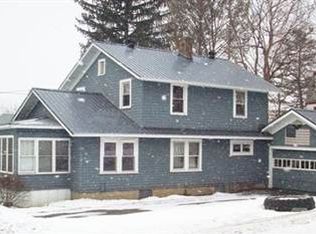 11 Wheelock St, Canajoharie, NY 13317