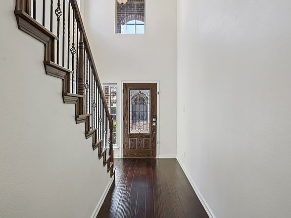 5th image of 9904 Copperhead Ln