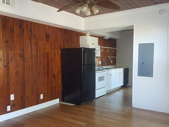 2nd image of 65 Palmetto Ave APT 3