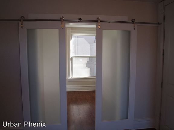 5th image of 106 S Pennsylvania St APT 3
