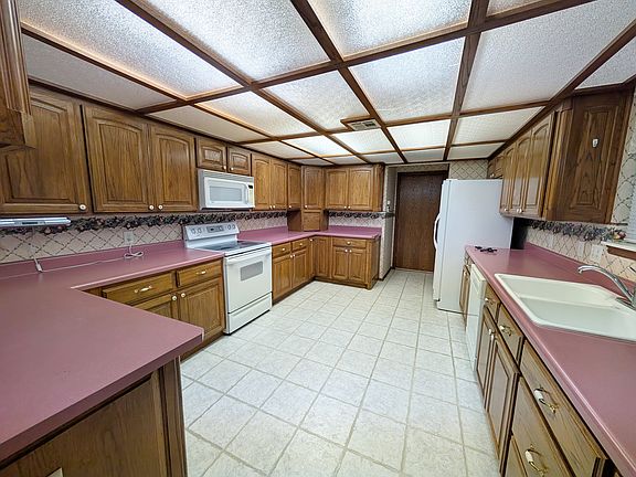 5th image of 12327 Greenlea Chase W