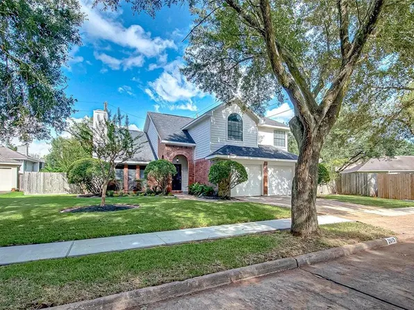 2615 Woodstream Blvd, Sugar Land, TX 77479