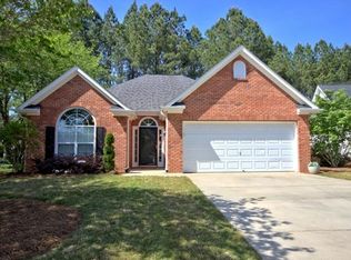 110 Braymoor Cir, Fayetteville, GA 30215