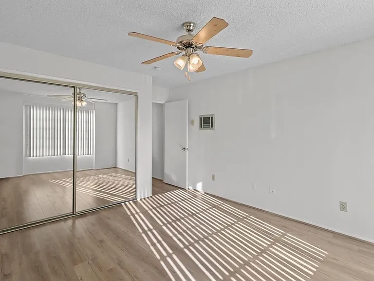 1254 S Saltair Ave #101 — Photo 25