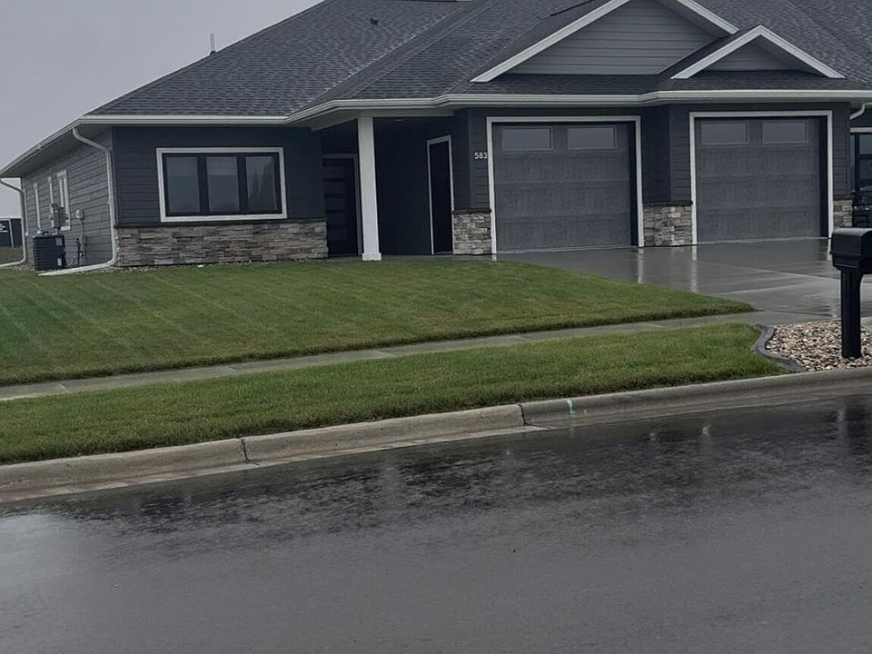 1st image of 583 Kaylee Ct