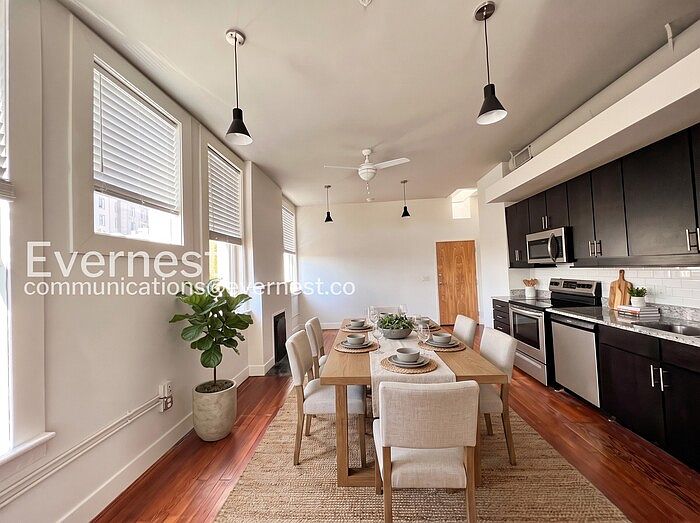 1st image of 17 W Main St #201
