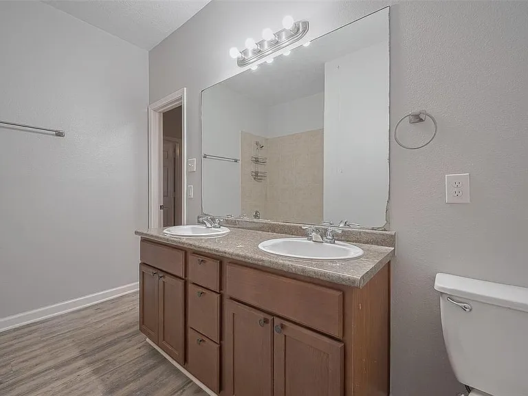 5009 Willow Point Dr — Photo 28