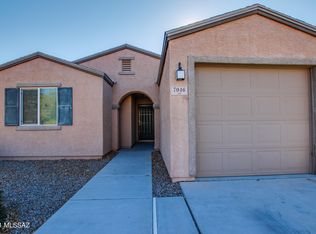 7046 S Red Maids Dr, Tucson, AZ 85756