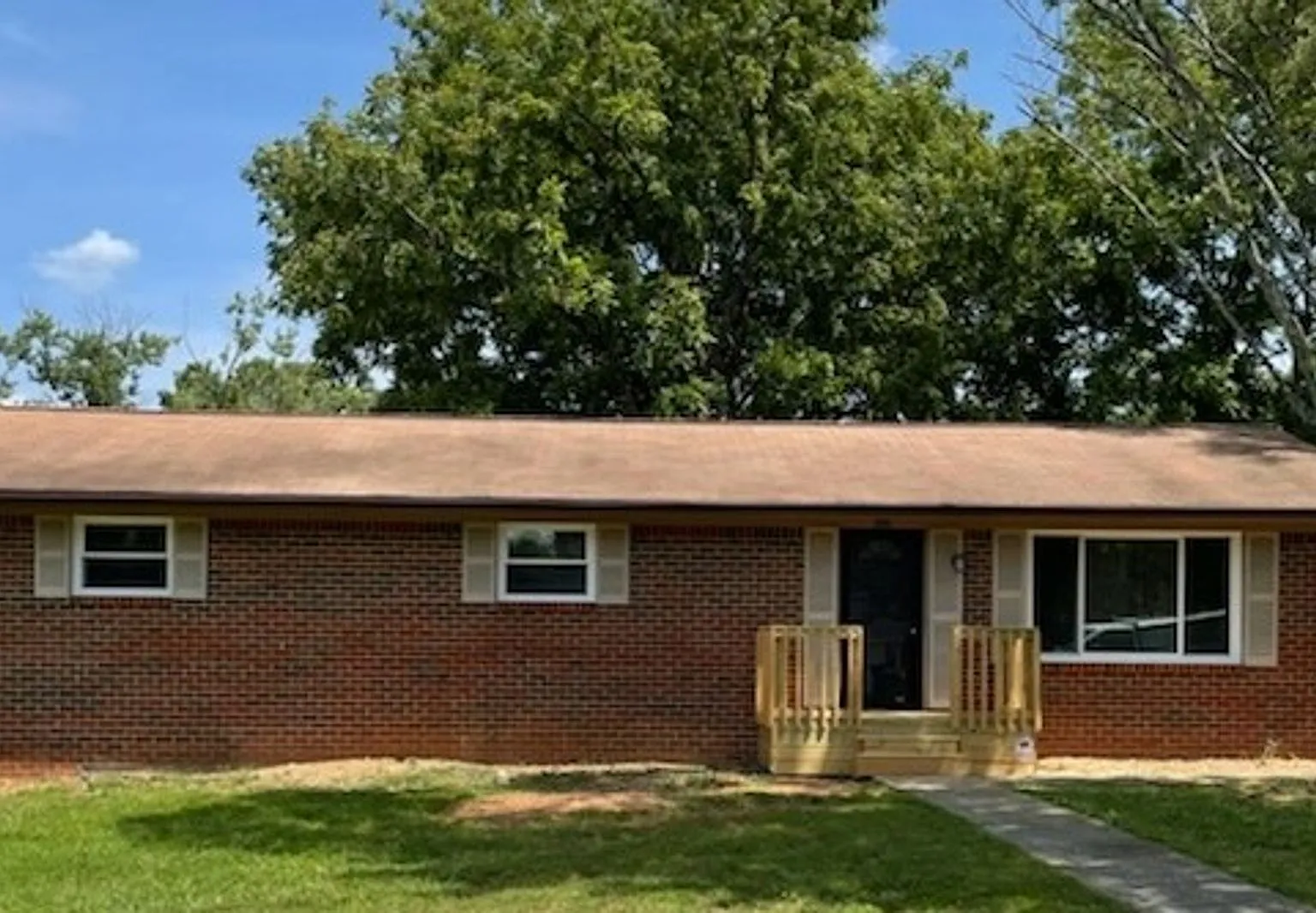 Haywood Dr 740 — Photo 1