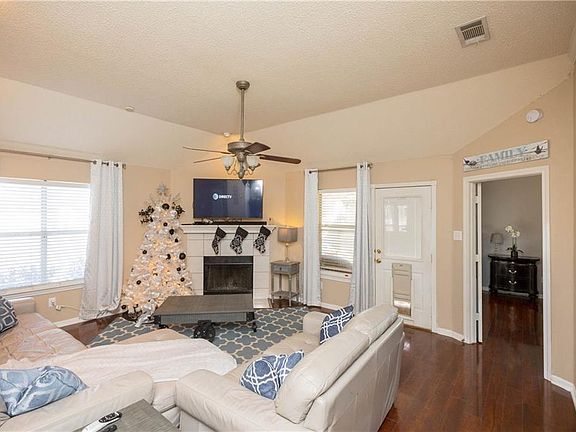 5th image of 7436 Glen Dr